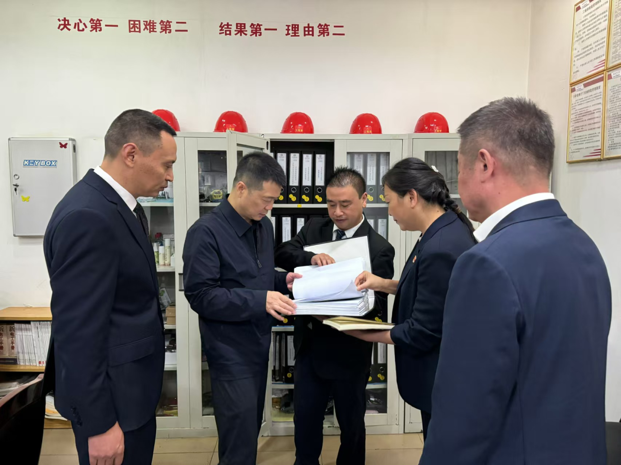 省尊龙凯时集团党委书记、董事长游勇国庆节期间调研督导旗下酒店经营及安全生产工作